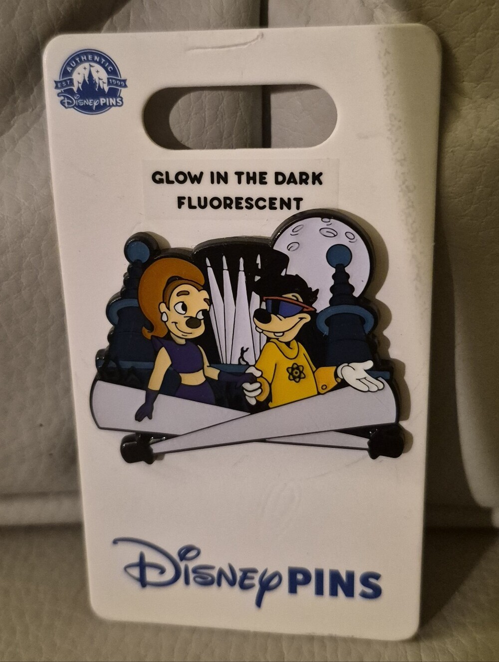 Disney Goofy Movie Glow-in-the-Dark Fluorescent Character Pin